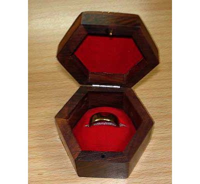 Hexed Ring Box